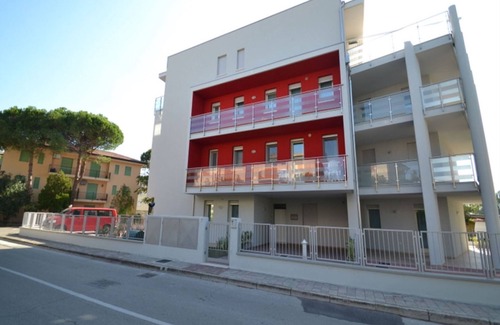Rosapineta Apartment | Modern apartment with balcony in Rosolina Mare