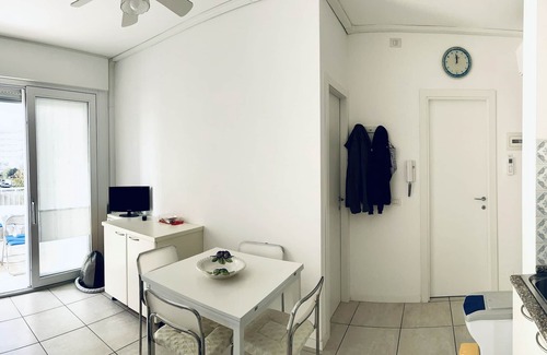Faro Apartment | Modern Apartment Near the Beach in Jesolo, Italy