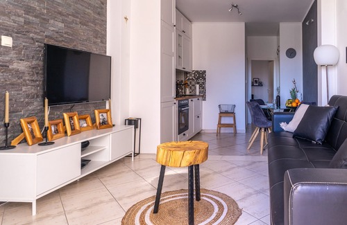 Mejasi Apartment | Modern Apartment With Balcony, Near Shopping Mall