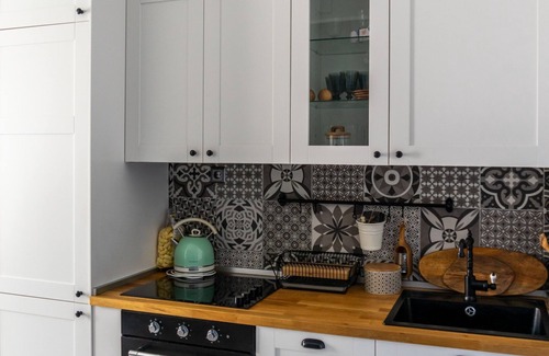 Mejasi Apartment | Modern Apartment With Balcony, Near Shopping Mall
