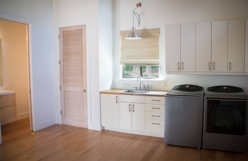 Brushy Creek House | Modern Austin Retreat Getaway - exquisite home!