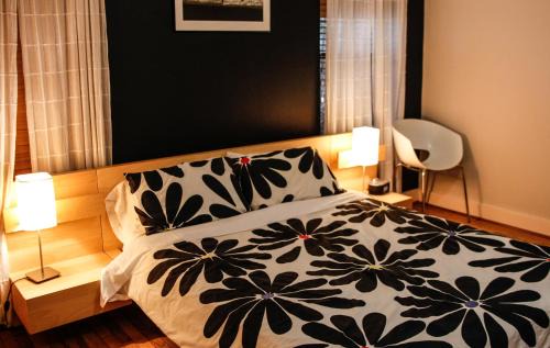 Neartown Bed & Breakfast | Modern B & B