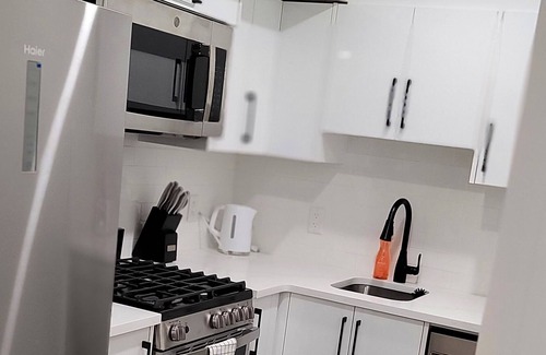 Southwest Calgary Apartment | Modern Basement Suite