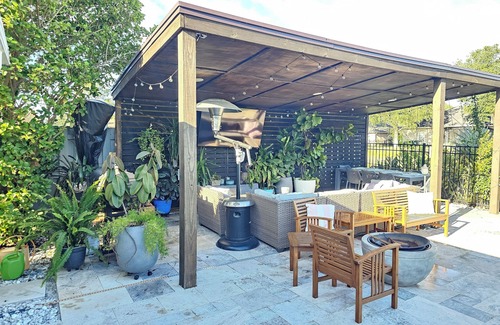 Golden Glades - The Woods House | Modern beautifully designed and decorated house with salt water pool and gazebo