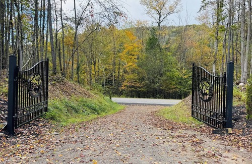 Callicoon Center House | Modern Black-Clad 3BR with Private Pond in Callicoon Center