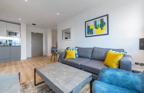 East Grinstead Apartment | Modern & Bright 1 Bed Apartment in East Grinstead
