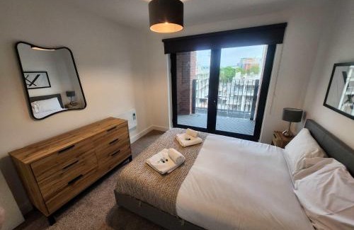 Vauxhall Apartment | Modern & Bright 2 Bedroom Apartment in Liverpool