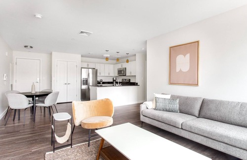 North Cambridge Apartment | Modern Cambridge 2BR w/W/D, Private access to Linear Park by Blueground