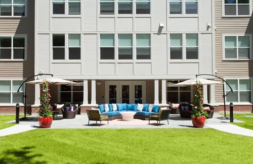 North Cambridge Apartment | Modern Cambridge 2BR w/W/D, Private access to Linear Park by Blueground