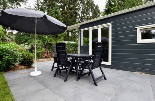 Vorden House | Modern chalet with a nice garden