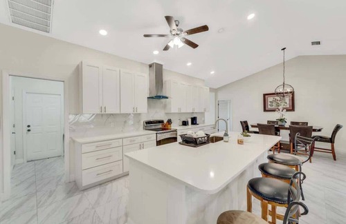 Port Charlotte House | Modern Comfort 3BR 2BA Home in Port Charlotte