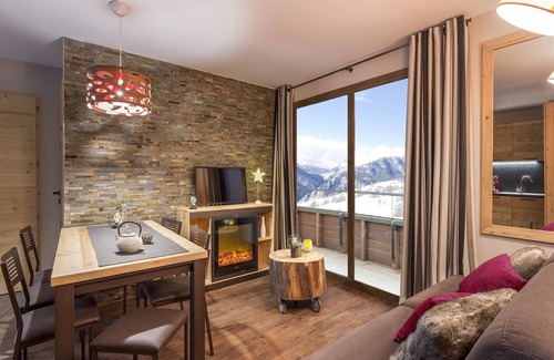 Tignes Apartment | Modern Comfort by the Slopes