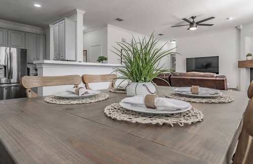 Little Elm House | Modern, Comfy, Next to Frisco and Lake Lewisville in peaceful Little Elm