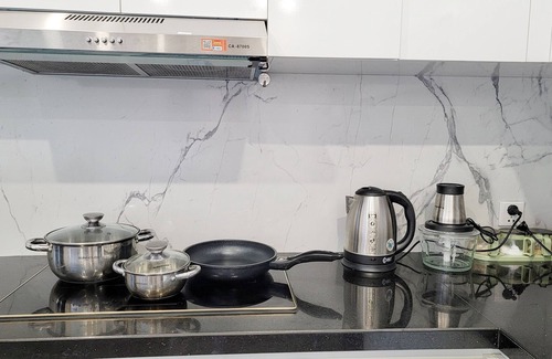Hai Phong Apartment | Modern Condo steps from Vincom Plaza