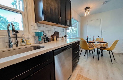 West University House | Modern, Cozy Reno-Tahoe Retreat w/Office