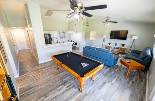 Greenacres House | Modern Design - Pool Table - Garage - EV Charging