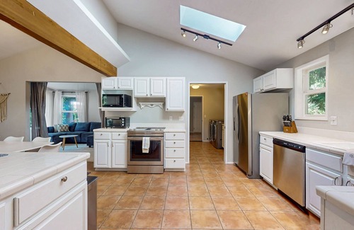 Allyn House | Modern, family-friendly lakefront retreat with private hot tub and lake access