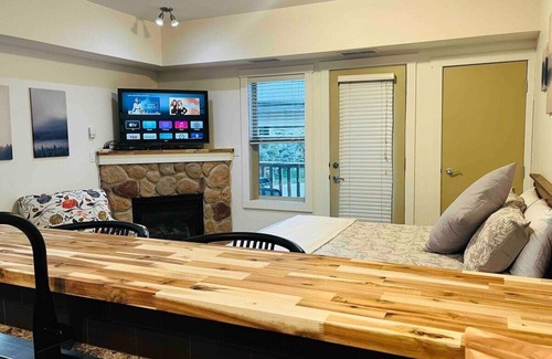East Kootenay Condo | Modern Fernie Studio with Private Deck and BBQ