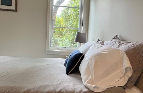 Claxton Community House | Modern Guest House in Historic Chestnut Hills - Walk To Downtown!