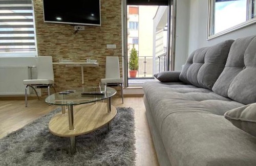 Uzice Apartment | Modern LUX