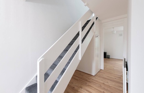 Tower Hamlets Apartment | Modern Luxury Apartment Near Mile End