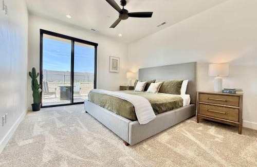 Kanab House | Modern Luxury Townhome near Zion and Bryce Canyon