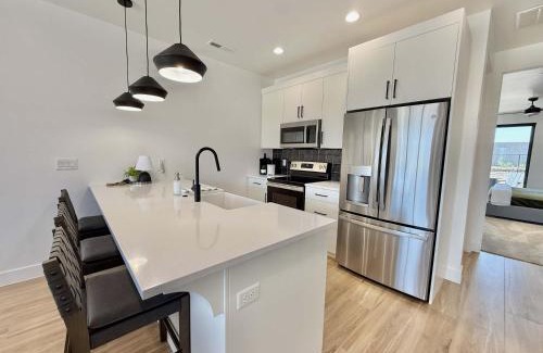 Kanab House | Modern Luxury Townhome near Zion and Bryce Canyon