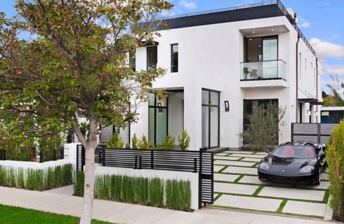 Melrose Villa | Modern Luxury Villa w/Rooftop
