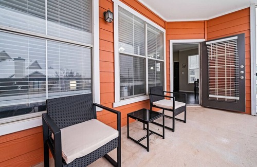 Fossil Creek Apartment | Modern Oasis 2 Bedroom 2 Bath Apartment with Pool