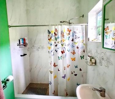 Tower Isle House | Modern Oasis near Dunns River Falls