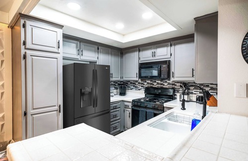 Laguna Niguel Condo | Modern OC Condo | Mins to Laguna Beach | Pool-Spa