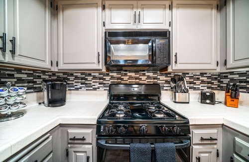 Laguna Niguel Condo | Modern OC Condo | Mins to Laguna Beach | Pool-Spa