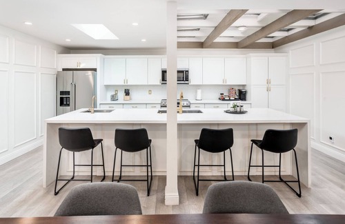 Cavalier Vista House | Modern Old Town Scottsdale Home with Heated Private Pool & Golf Putting Green