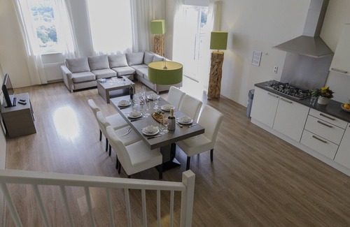 Heimbach Apartment | Modern Penthouse with Sauna