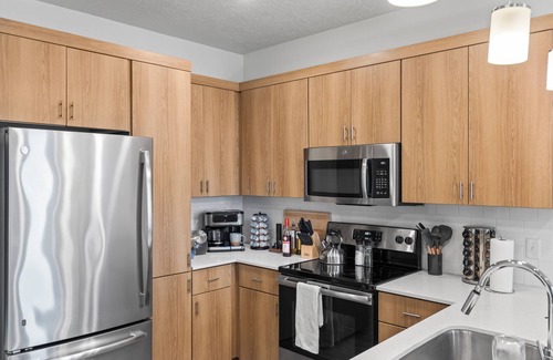 Downtown Salt Lake City Apartment | Modern Pet Friendly Downtown Retreat!
