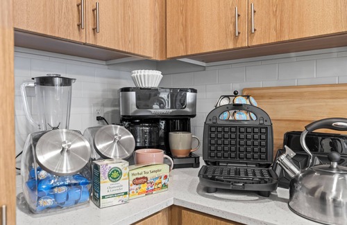 Downtown Salt Lake City Apartment | Modern Pet Friendly Downtown Retreat!