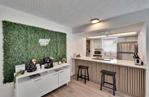 Terrace Park Apartment | Modern Pool Home w/Game Rm 1 min to Busch Gardens