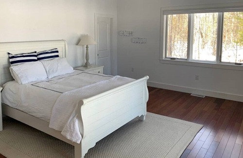 Moultonborough House | Modern private lakefront house w/ a/c wifi firepit