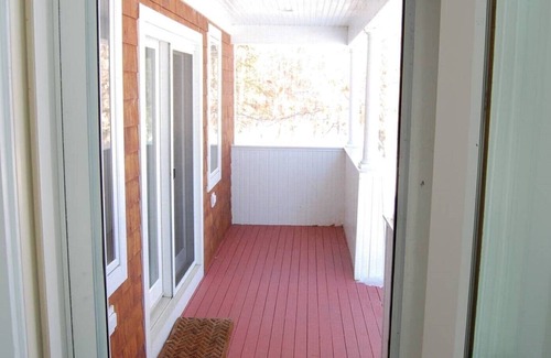 Moultonborough House | Modern private lakefront house w/ a/c wifi firepit