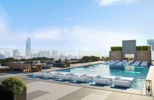 Rainey Street Historic District House | Modern Rainey St Oasis - Pool with Stunning Views