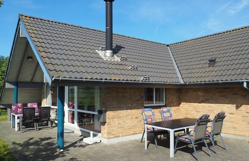 Broager House | Modern, spacious house with large terrace