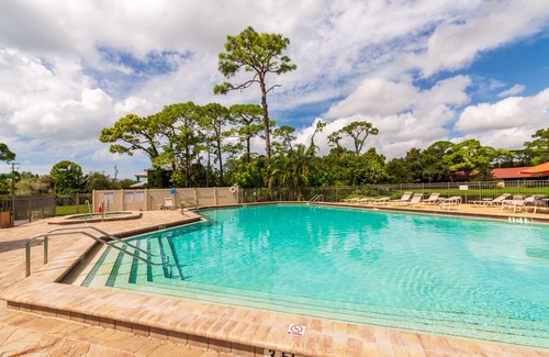 Sarasota Villa | Modern, Spacious Villa close to the Beach!FreeWiFi