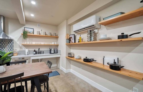 Mississippi District Apartment | Modern Spanish 3BR | Steps to Mississippi