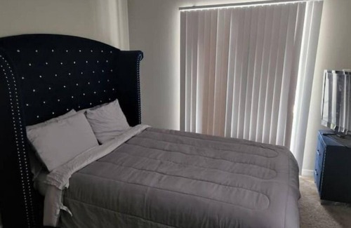Tampa Palms Apartment | Modern Spot w Pools, Gym & Trail