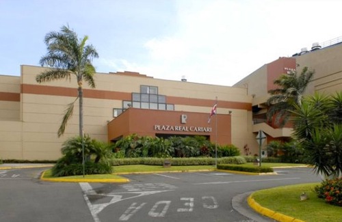 Ciudad Cariari Apartment | Modern Studio Apt King Bed Safe Area 10 min from airport