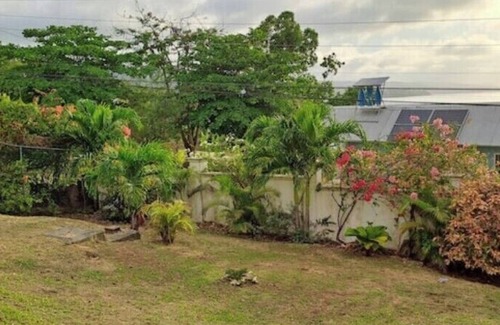 Oracabessa House | Modern studio beside Oracabessa Bay. A retreat in the heart of the community.