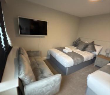Thornton Heath Apartment | Modern Studio London Near Hospital