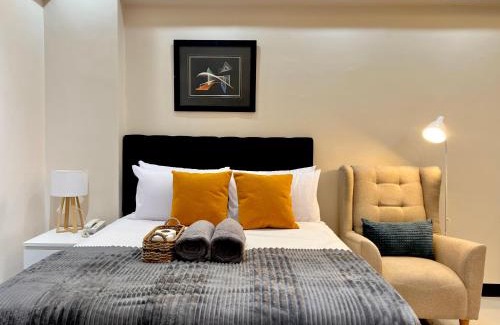 Pinagsama Apartment | Modern Studio with 200mbps Internet in McKinley Hills