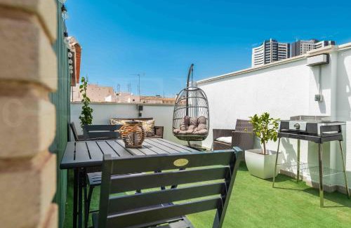 El Molinillo Apartment | Modern Studio with Private Rooftop Terrace by REMS