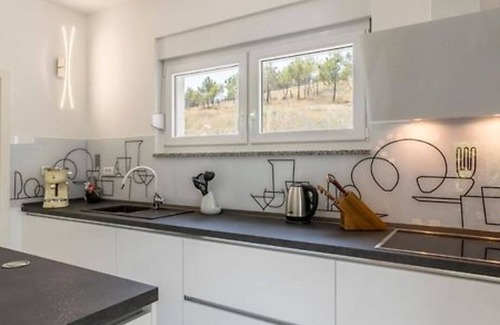 Tugare Villa | Modern & Stylish Villa with Private Pool - Four Bedroom Villa with Pool